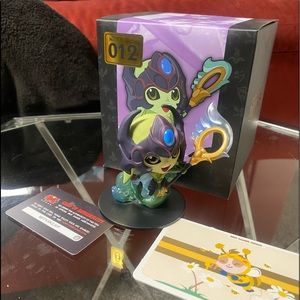 League of legends Nami figure